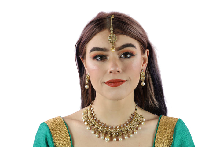 Show-Stopping Gold Pearl Necklace Set with Earrings and Tika
