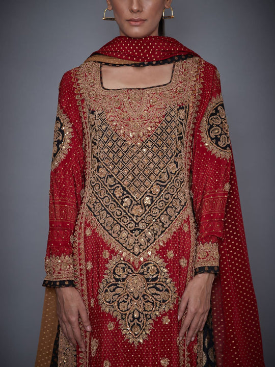 RI-Ritu-Kumar-Burgundy-And-Black-Embroidered-Kurta-With-Dupatta-And-Palazzo-Closeup