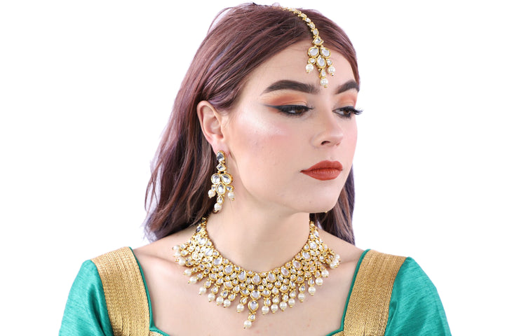 Kundan Pearl Jewelry Set