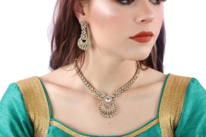 Perfect Jewelry Set for any Indian Event