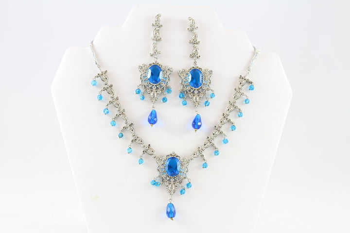 Icy Blue Dazzling Silver Necklace Set with Earrings