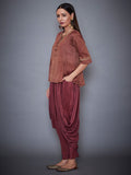 RI-Ritu-Kumar-Mauve-And-Gold-Shimmer-Kurti-With-Dhoti-Pants-Side-View1