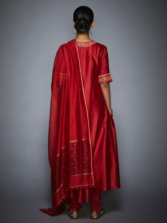 RI-Ritu-Kumar-Red-Embroidered-Suit-Set-Back