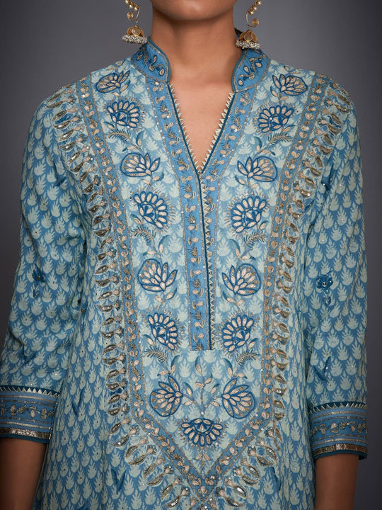 RI-Ritu-Kumar-Turquoise-and-Off-White-Floral-Suit-Set-CloseUp